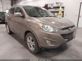  Salvage Hyundai TUCSON