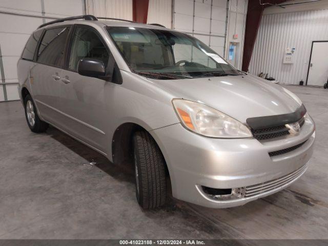  Salvage Toyota Sienna