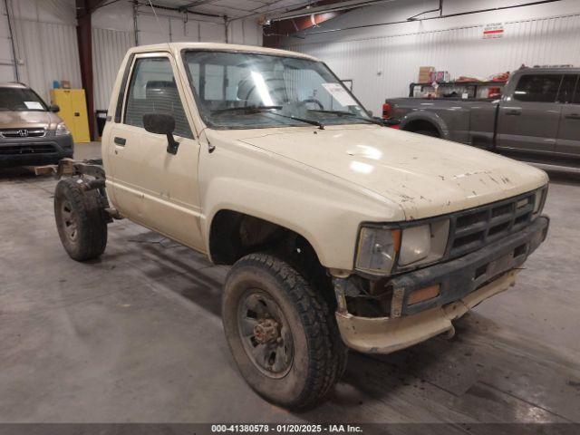  Salvage Toyota Pickup