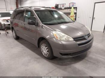  Salvage Toyota Sienna