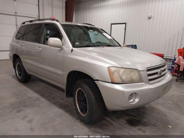  Salvage Toyota Highlander