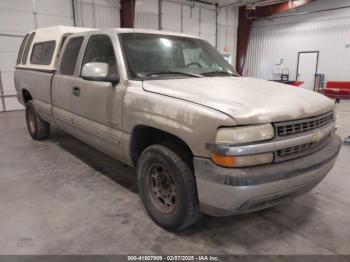  Salvage Chevrolet Silverado 2500