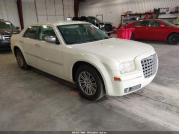  Salvage Chrysler 300