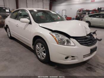  Salvage Nissan Altima