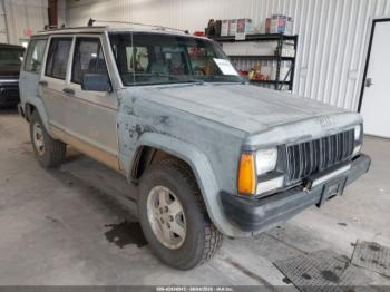  Salvage Jeep Cherokee