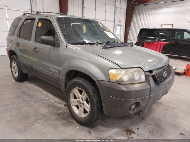  Salvage Ford Escape