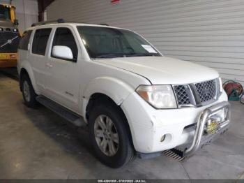  Salvage Nissan Pathfinder