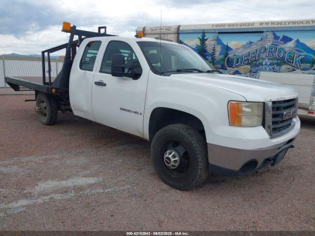  Salvage General Motors Sierra 3500hd Chassis