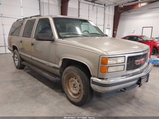  Salvage GMC Suburban 1500