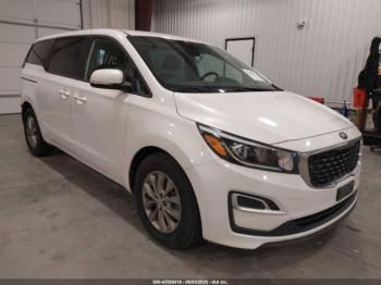  Salvage Kia Sedona