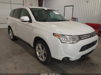 Salvage Mitsubishi Outlander