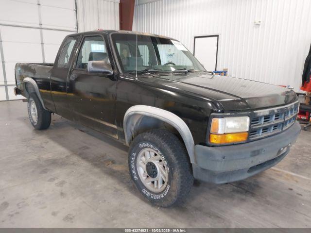  Salvage Dodge Dakota