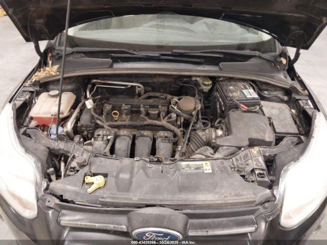 Ford Focus Se Image 12