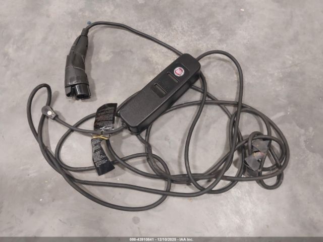 FIAT 500e Battery Electric Image 13