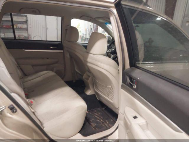 Subaru Outback 2.5i Premium Image 9