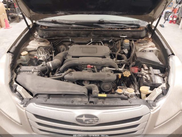 Subaru Outback 2.5i Premium Image 3