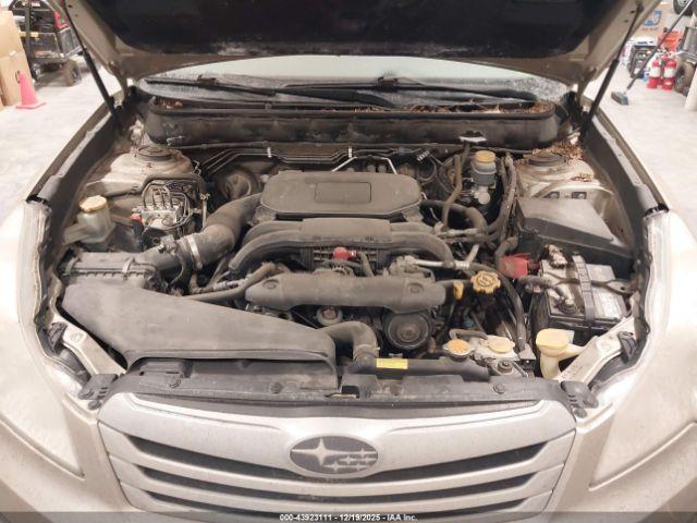Subaru Outback 2.5i Premium Image 3