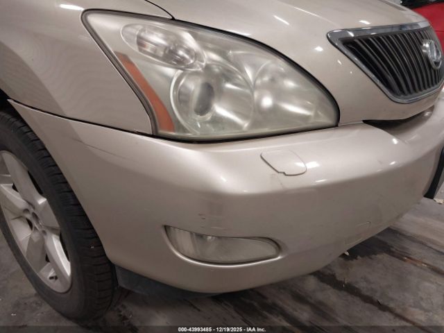 Lexus RX Image 10