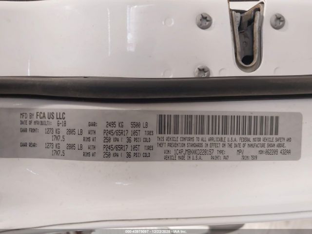 Jeep Cherokee Trailhawk 4x4 Image 9