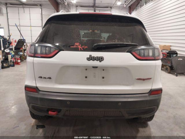 Jeep Cherokee Trailhawk 4x4 Image 15