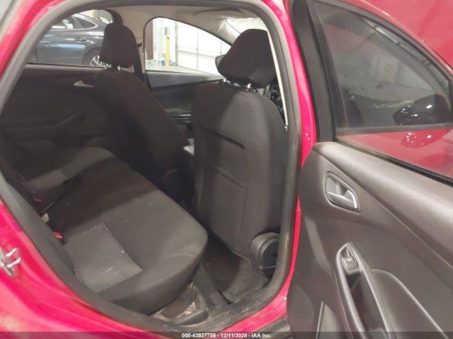 Ford Focus Se Image 12