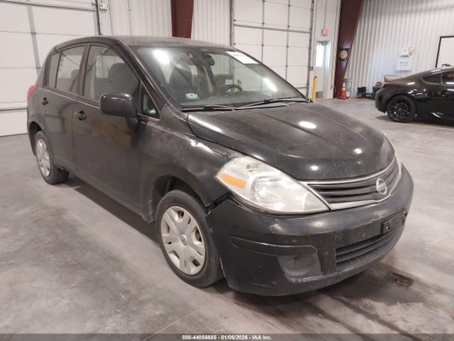 Nissan Versa 1.8s Image 1