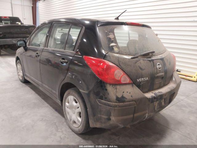 Nissan Versa 1.8s Image 8